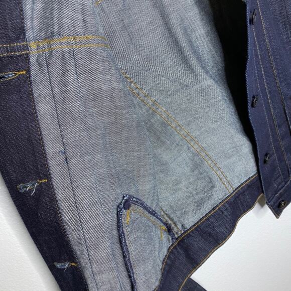 Levi’s Dark Denim Fashion Cropped Jacket Small - Picture 6 of 8